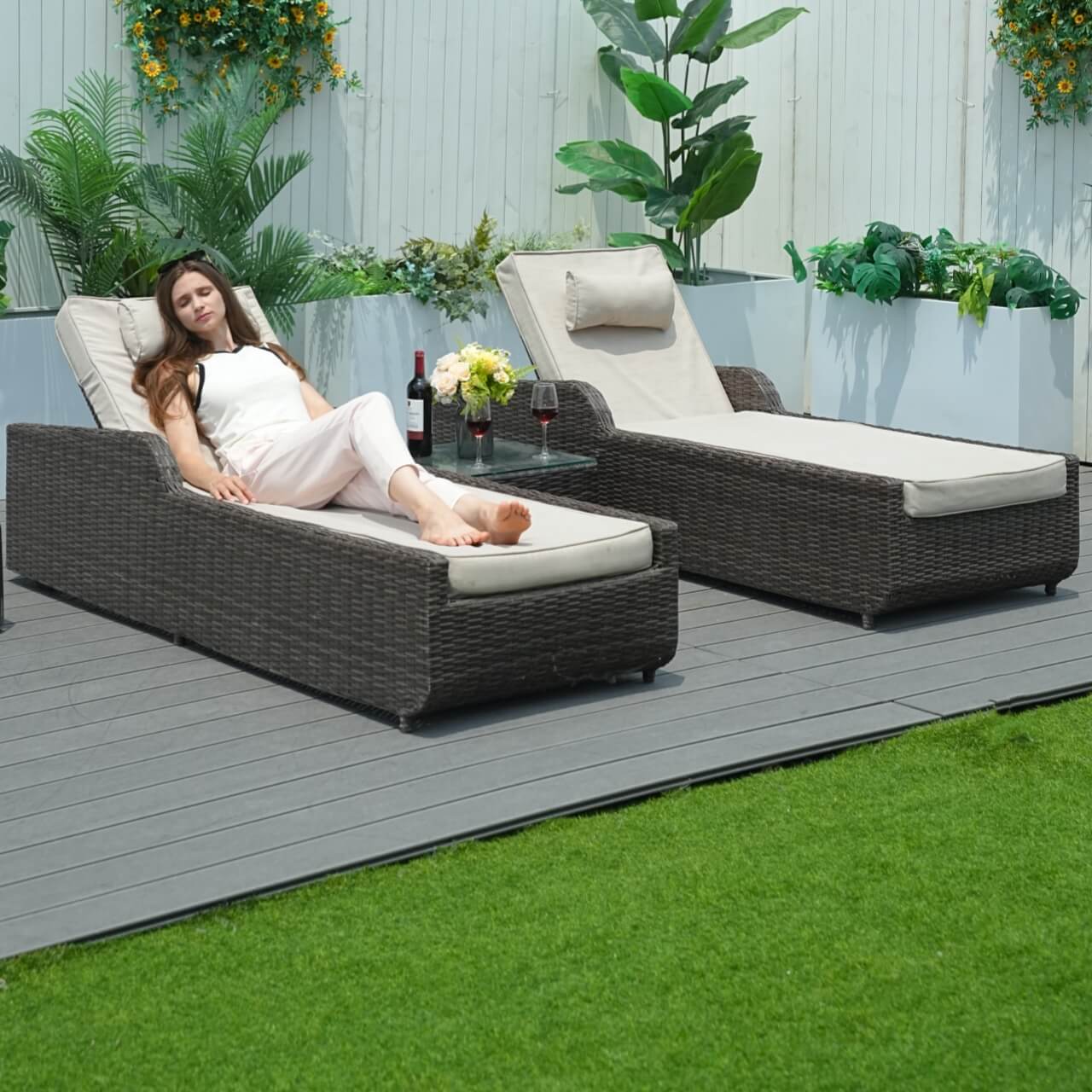 Outdoor Wicker Chaise Lounge (PAL-1127B)