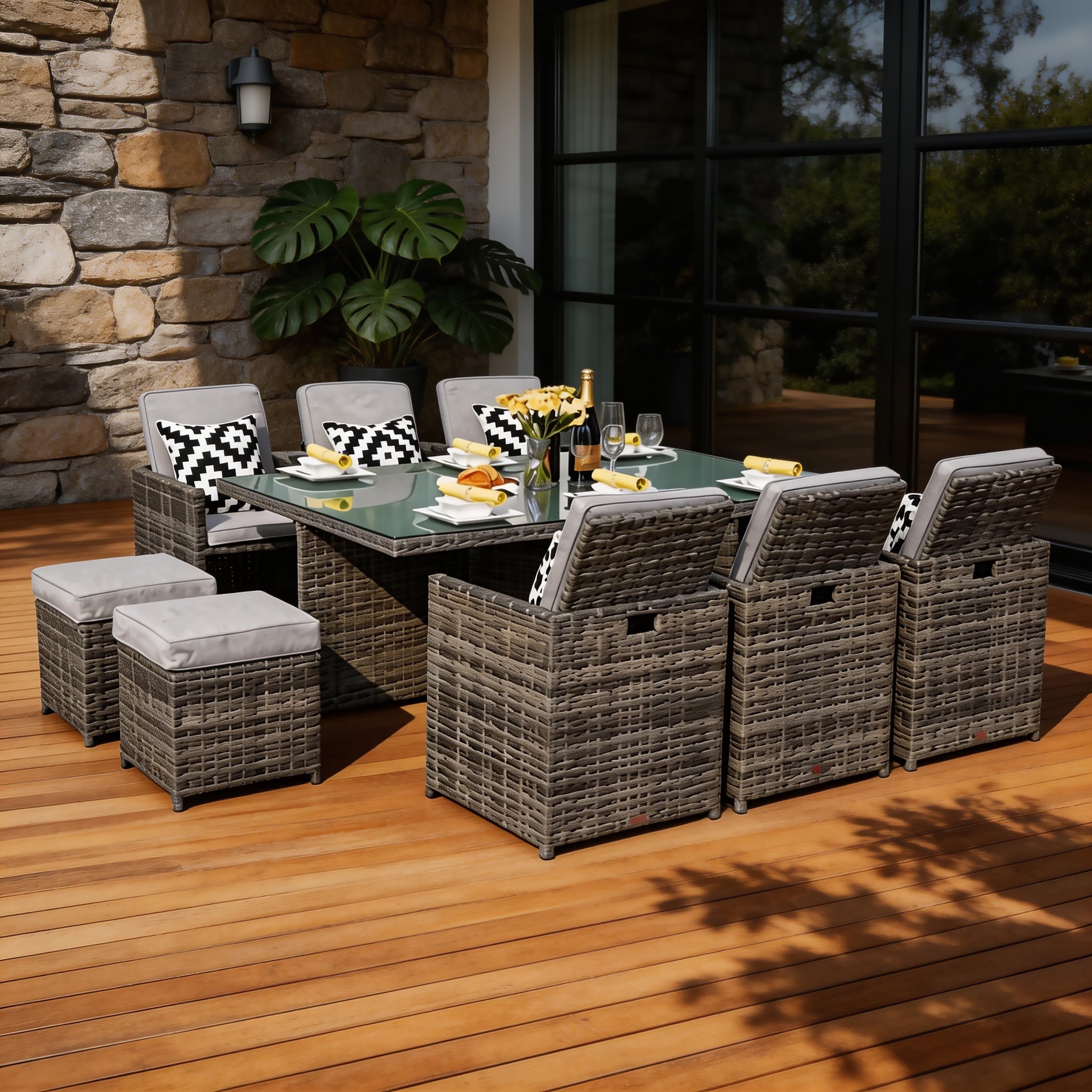 Carmel 6-Seater Cube Outdoor Dining Set