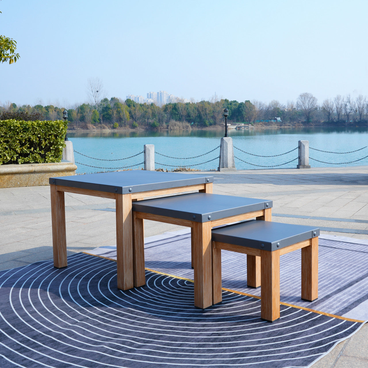 All aluminum outdoor three-piece set can accommodate portable square table
