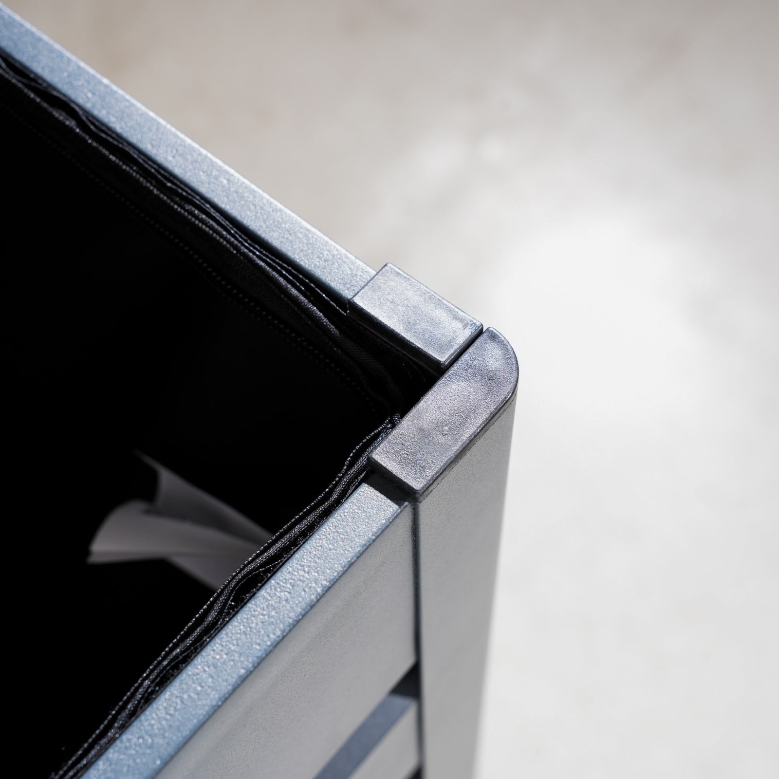 175 Gallon Capacity Numa-Style Small Aluminium Storage Box (PJB-A1470)