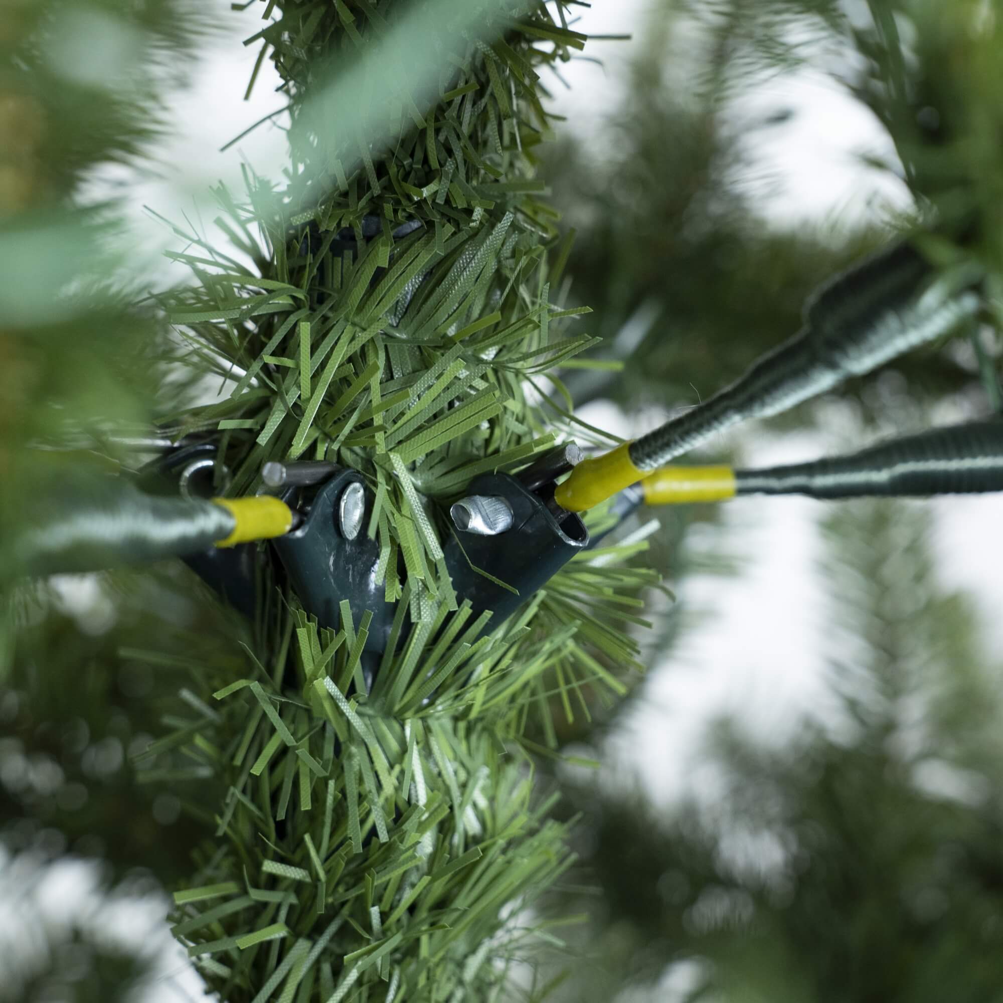 7.5FT Premium Artificial Christmas Tree (PJT-2501)