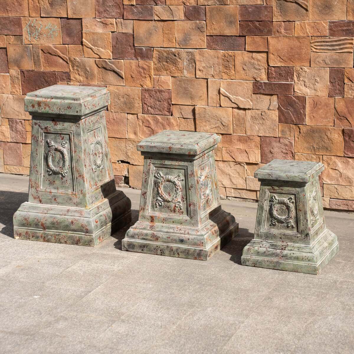 Antique Green & Rust Magnesium Oxide Garden Pedestal Collection (GS-2616/17/18-GR-QZYY) - Direct Wicker