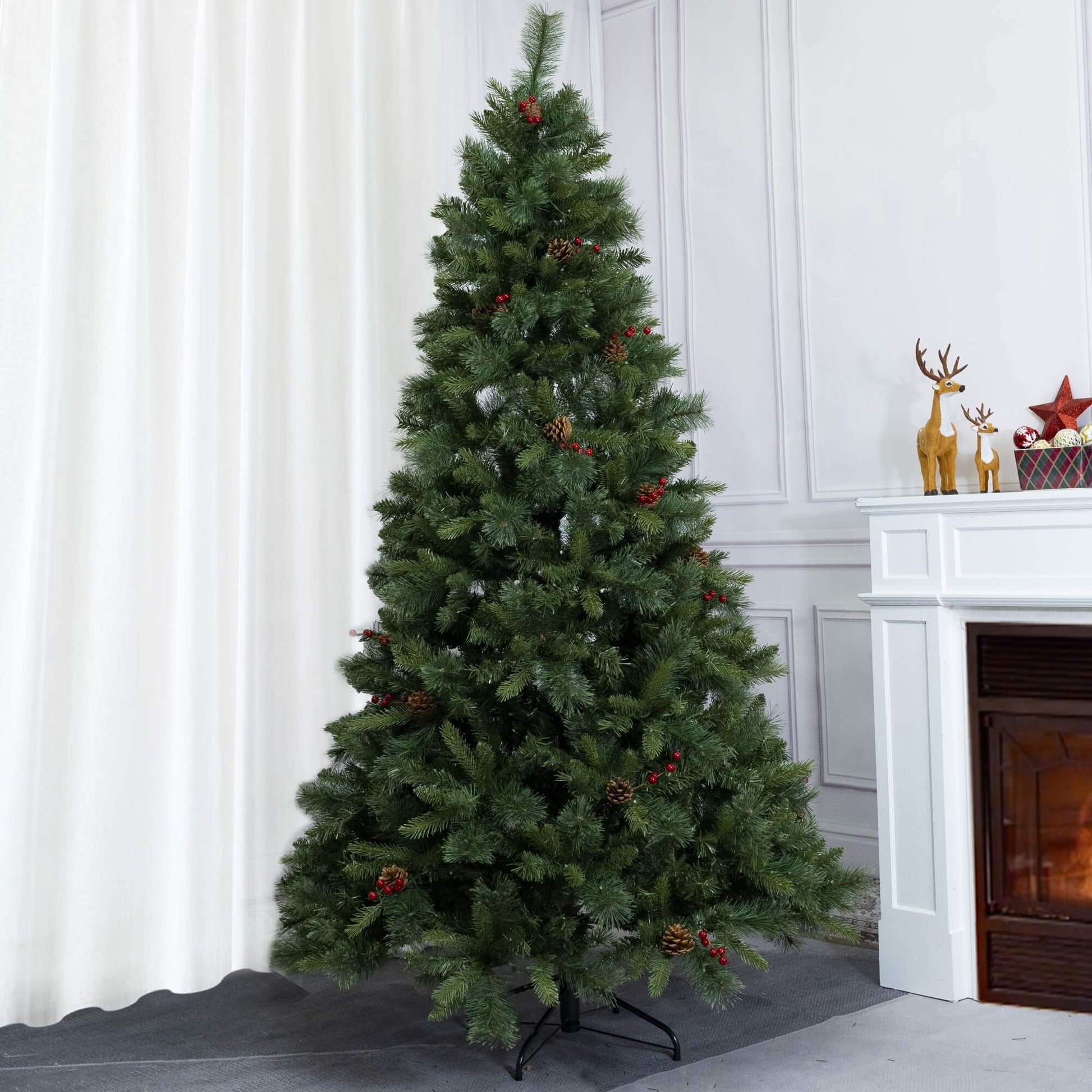 Artificial Christmas Tree – Classic Green Holiday Decoration（PJT - 2502） - Direct Wicker