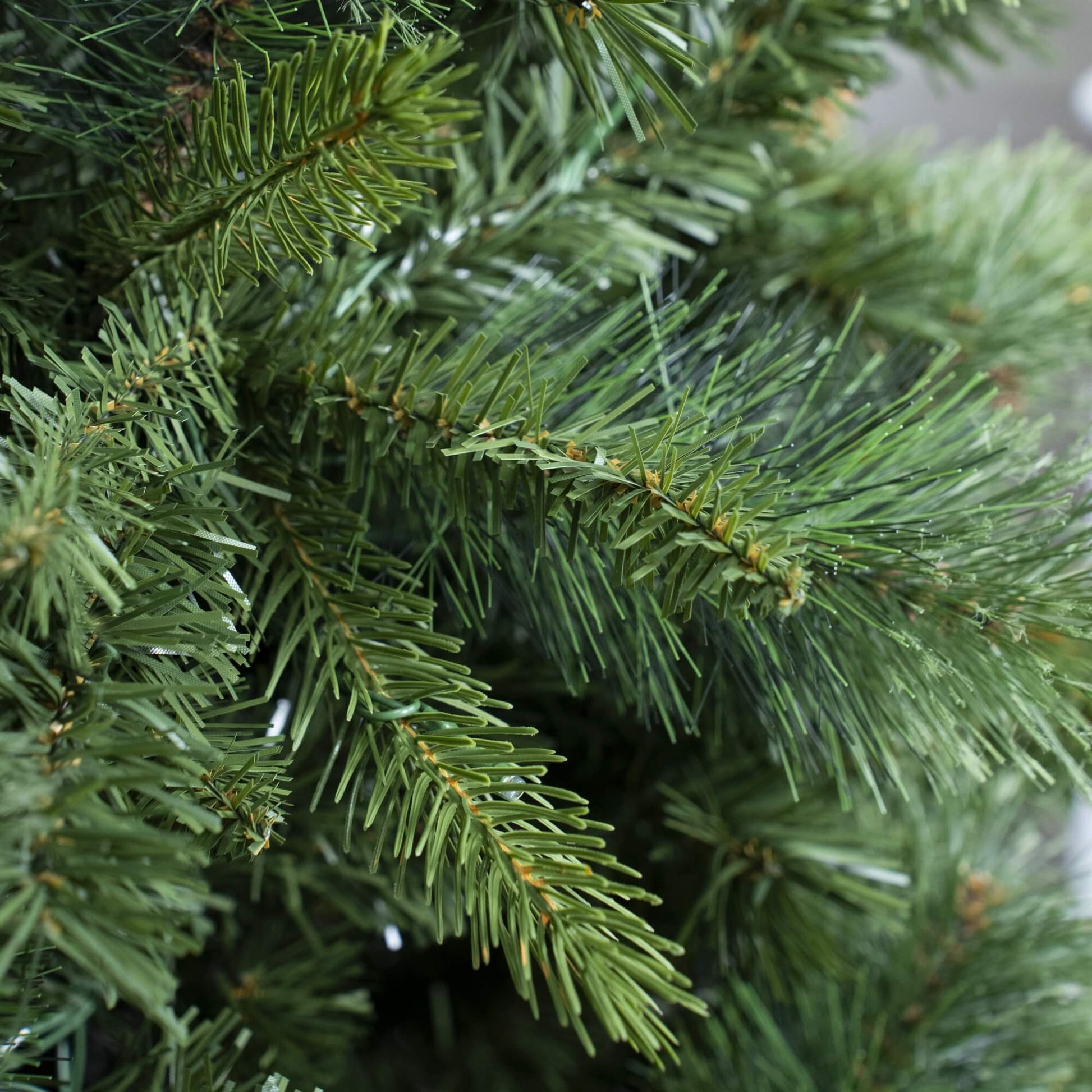 Artificial Christmas Tree – Classic Green Holiday Decoration（PJT - 2502） - Direct Wicker
