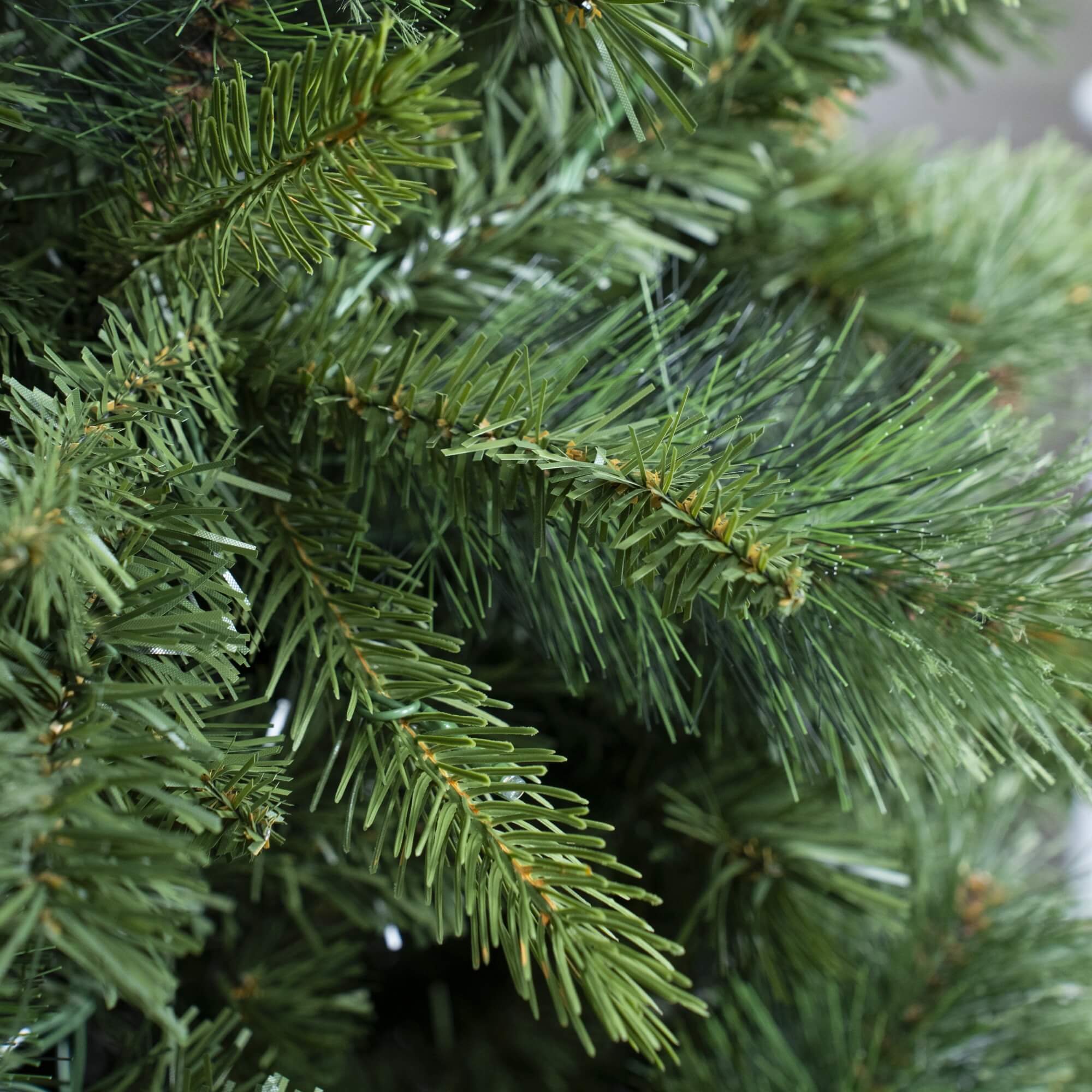Artificial Christmas Tree – Classic Green Holiday Decoration（PJT - 2502） - Direct Wicker