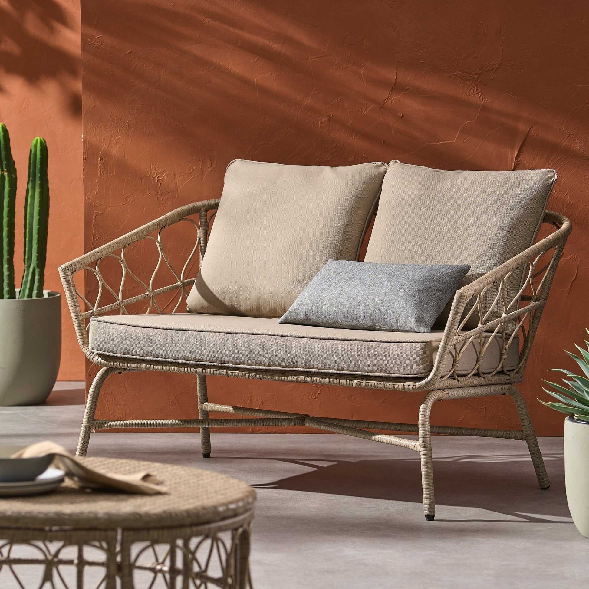 BRUCE LOVESEAT (70416.00LBRN) - Direct Wicker