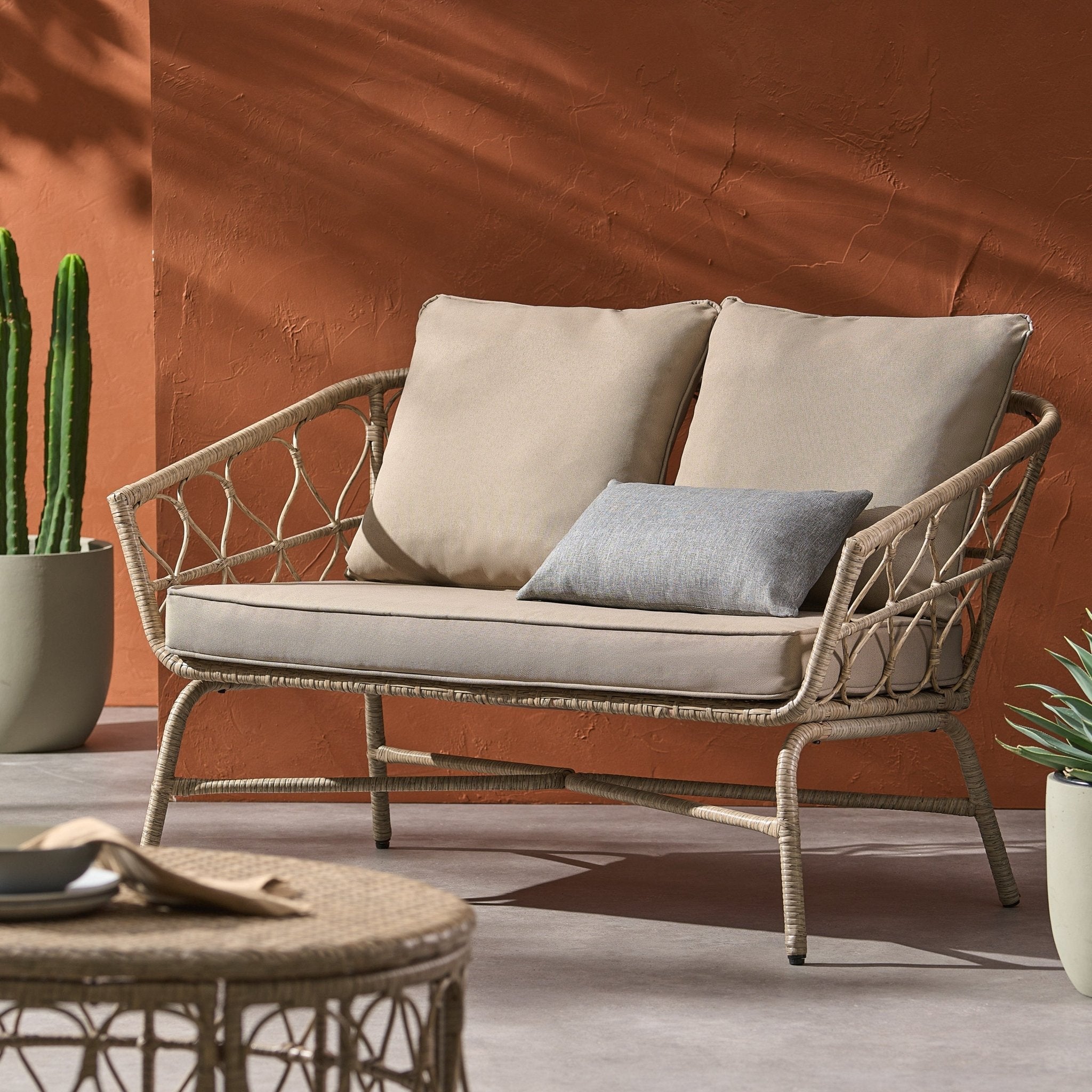 BRUCE LOVESEAT (70416.00LBRN) - Direct Wicker