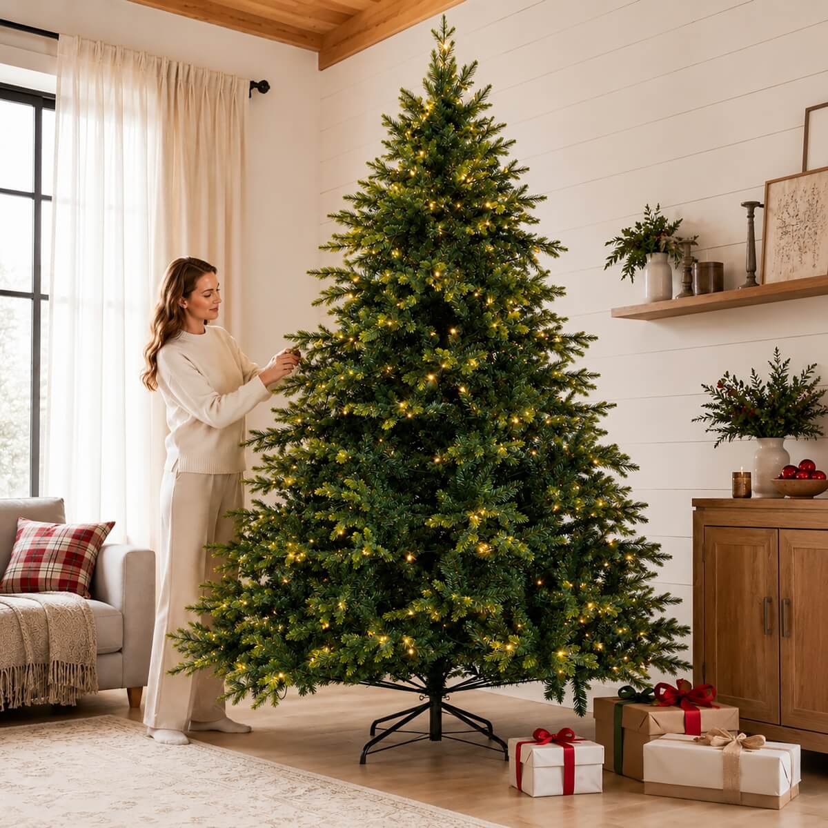 Snow Flocked Unlit Artificial Christmas Tree with Frosted PVC Branches, Full Evergreen Shape & Metal Stand – 5 FT, 6 FT & 7 FT (PAT-013) (Copy) - Direct Wicker